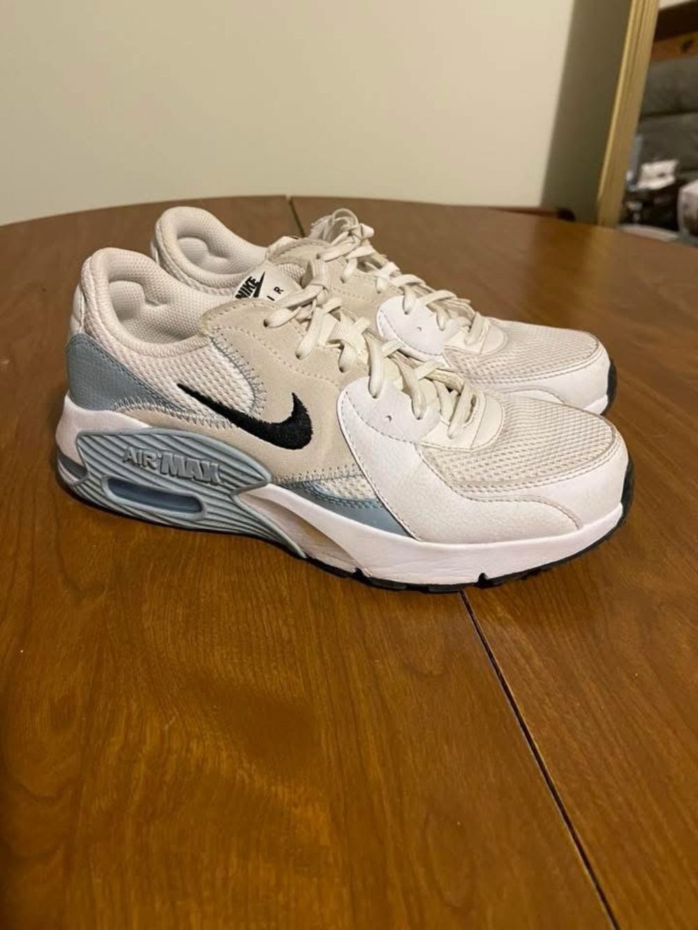 Nike Air Max Athletic Shoes White Light Blue Black